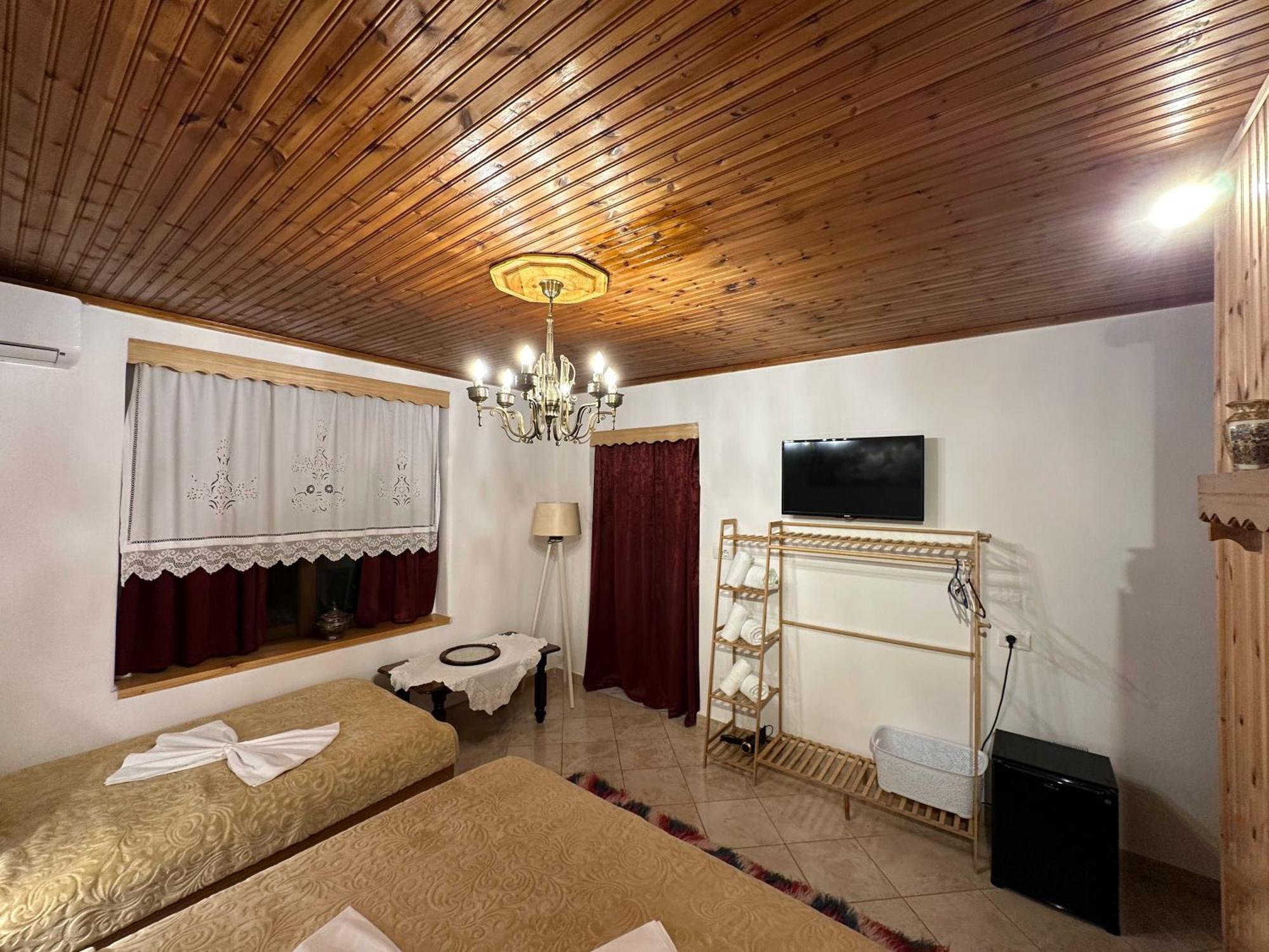 "Mani Guest House" Gjirokastër المظهر الخارجي الصورة