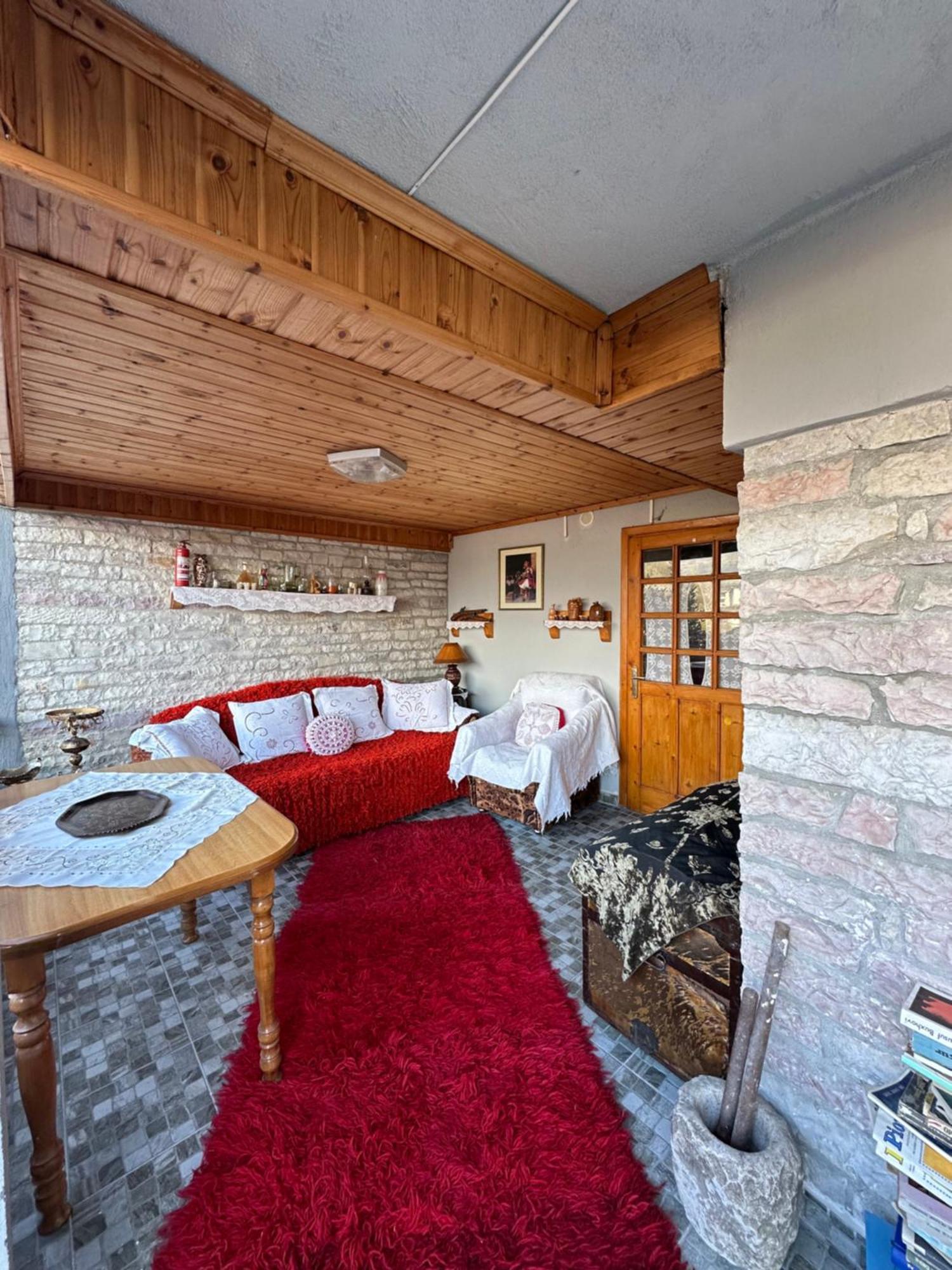 "Mani Guest House" Gjirokastër المظهر الخارجي الصورة